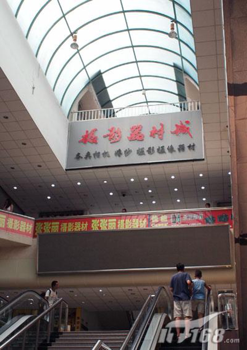 摄影器材批发:走进影像的世界